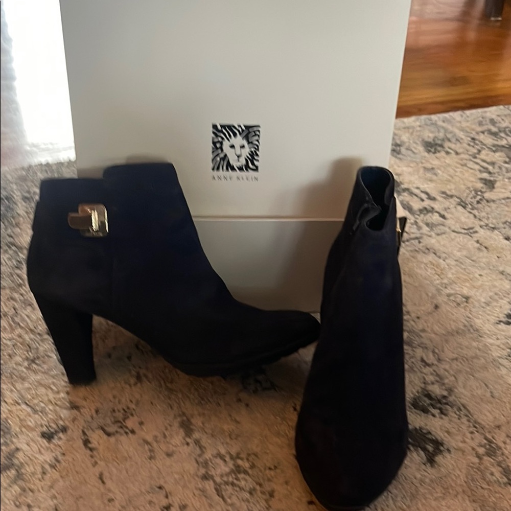 Anne Klein Women's Black Ankle Boots